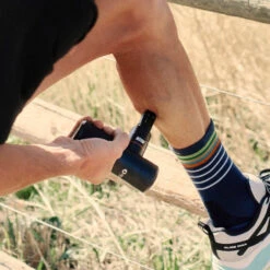 ROLL Recovery R1 Percussion Massager -Fitness Store 12 ROLLRecovery R1Percussion Car