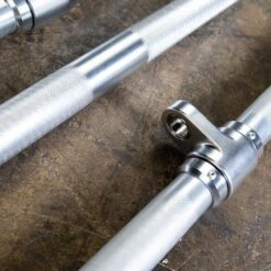 Body Solid Body-Solid Aluminum Revolving Curl Bar -Fitness Store Body SolidAluminumRevolvingCurlBarCloseUp