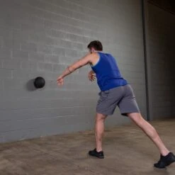 Body Solid Body-Solid Tools Tire-Tread Slam Balls -Fitness Store Body SolidToolsTire TreadSlamBallsExercise1