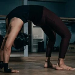 Body Helix Full Wrist Compression Sleeve -Fitness Store BodyHelixFullWristCompressionSleeveExercise1