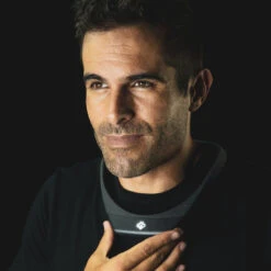 Hapbee Wearable Neckband -Fitness Store P6 1800x1800 a995ca9e 4a9d 491d 978a fa1ddfb947f4