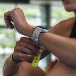 Polar Vantage V2 Multisport Watch -Fitness Store polar vantage v2 multisport watch feature 2