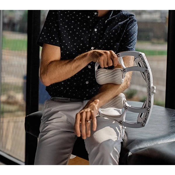 ROLL Recovery R8 Plus Muscle Roller 11 ROLL Recovery R8 Plus Muscle Roller - Image 11